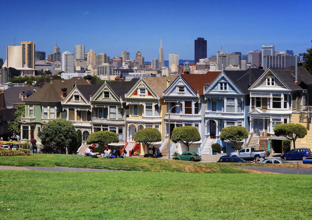 San Francisco's Painted Ladies in Alamo Square